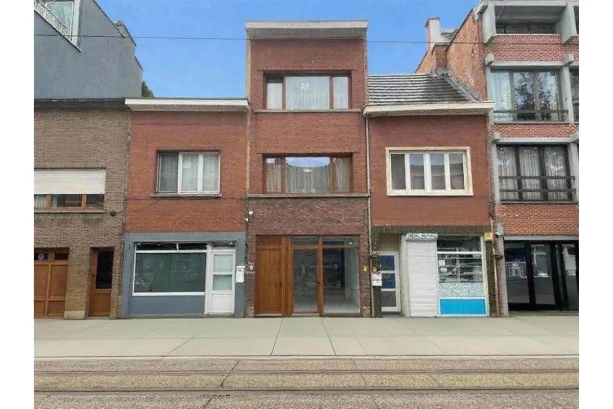 Handelszaak te  huur in Deurne 2100 900.00€  slaapkamers 23.00m² - Zoekertje 621847