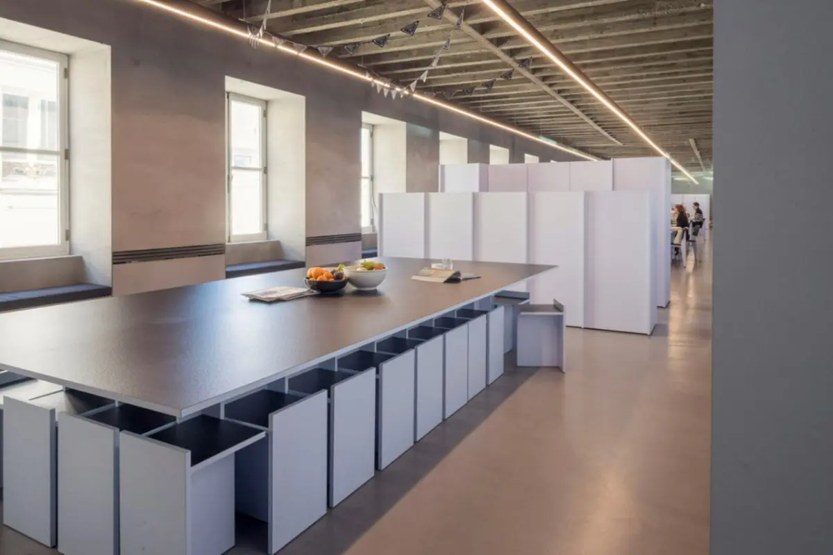 Handelszaak te  huur in Antwerpen 2000 12708.33€  slaapkamers 925.00m² - Zoekertje 623204