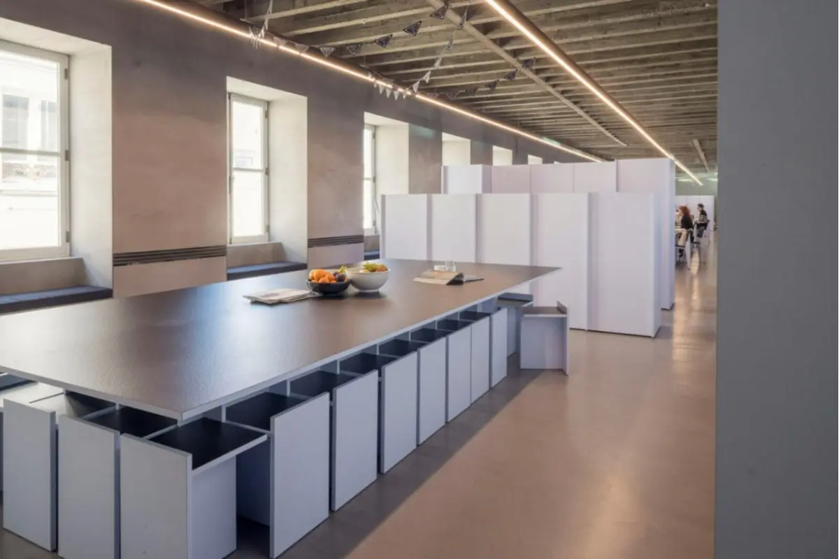 Handelszaak te  huur in Antwerpen 2000 12708.33€  slaapkamers 925.00m² - Zoekertje 623204