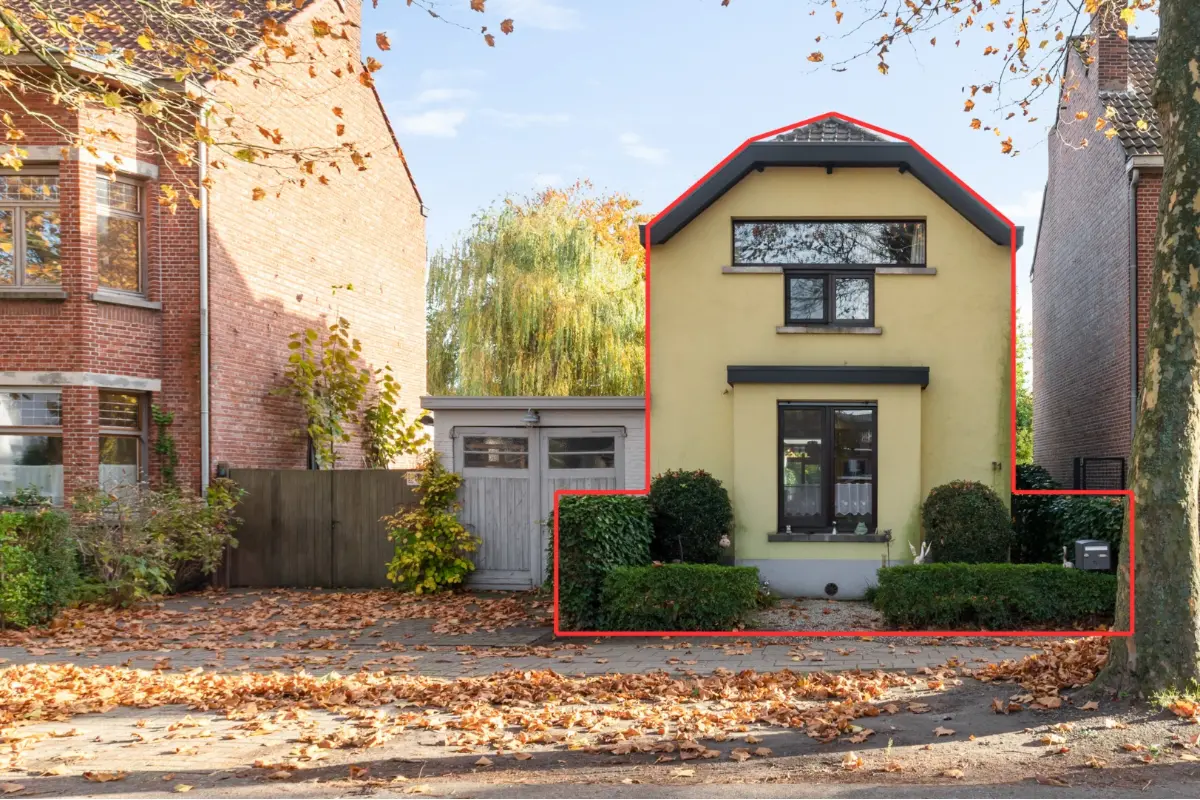 Huis te  koop in Brasschaat 2930 380000.00€ 2 slaapkamers 124.00m² - Zoekertje 622260