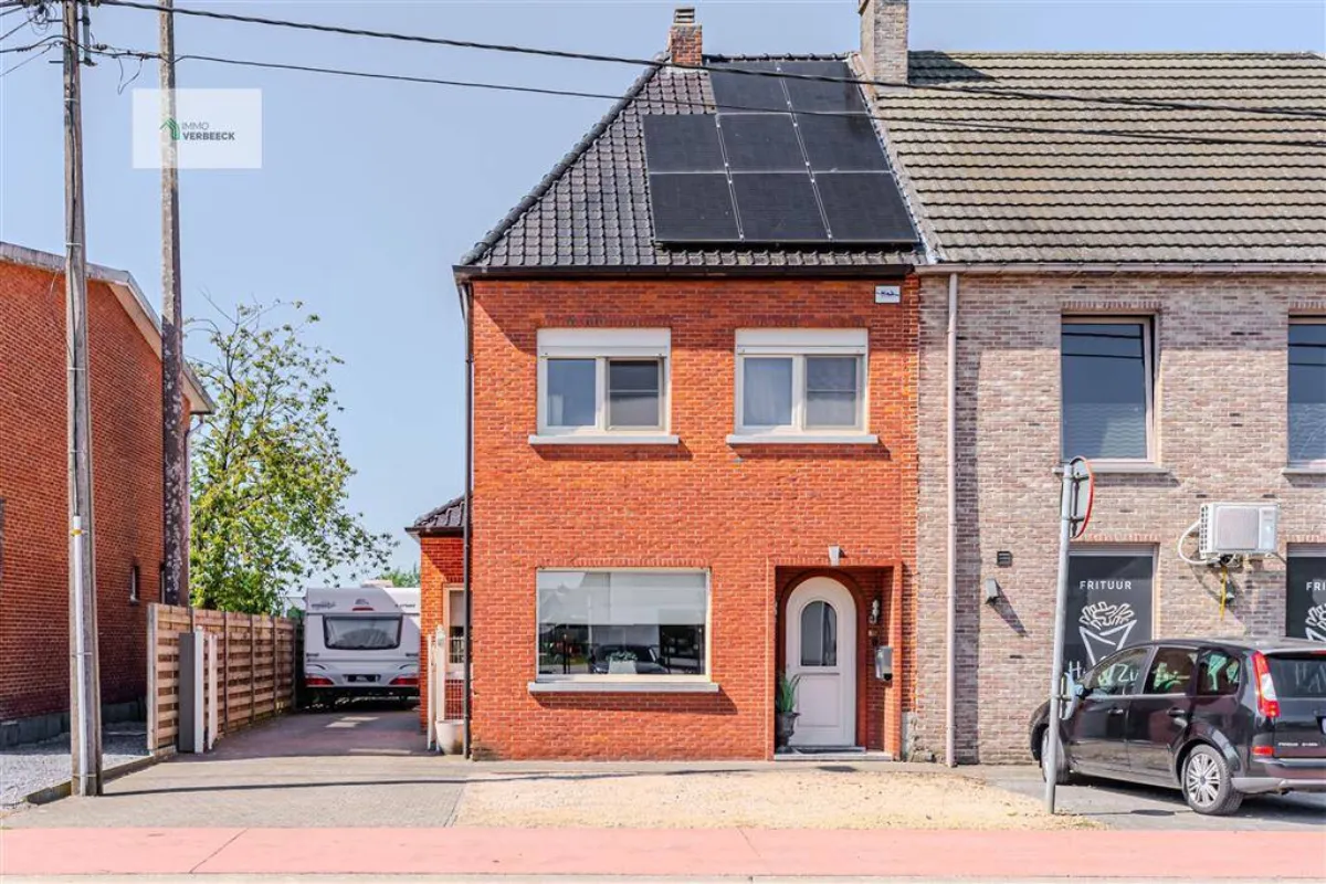 Huis te  huur in Mol 2400 1295.00€ 4 slaapkamers 224.00m² - Zoekertje 623470