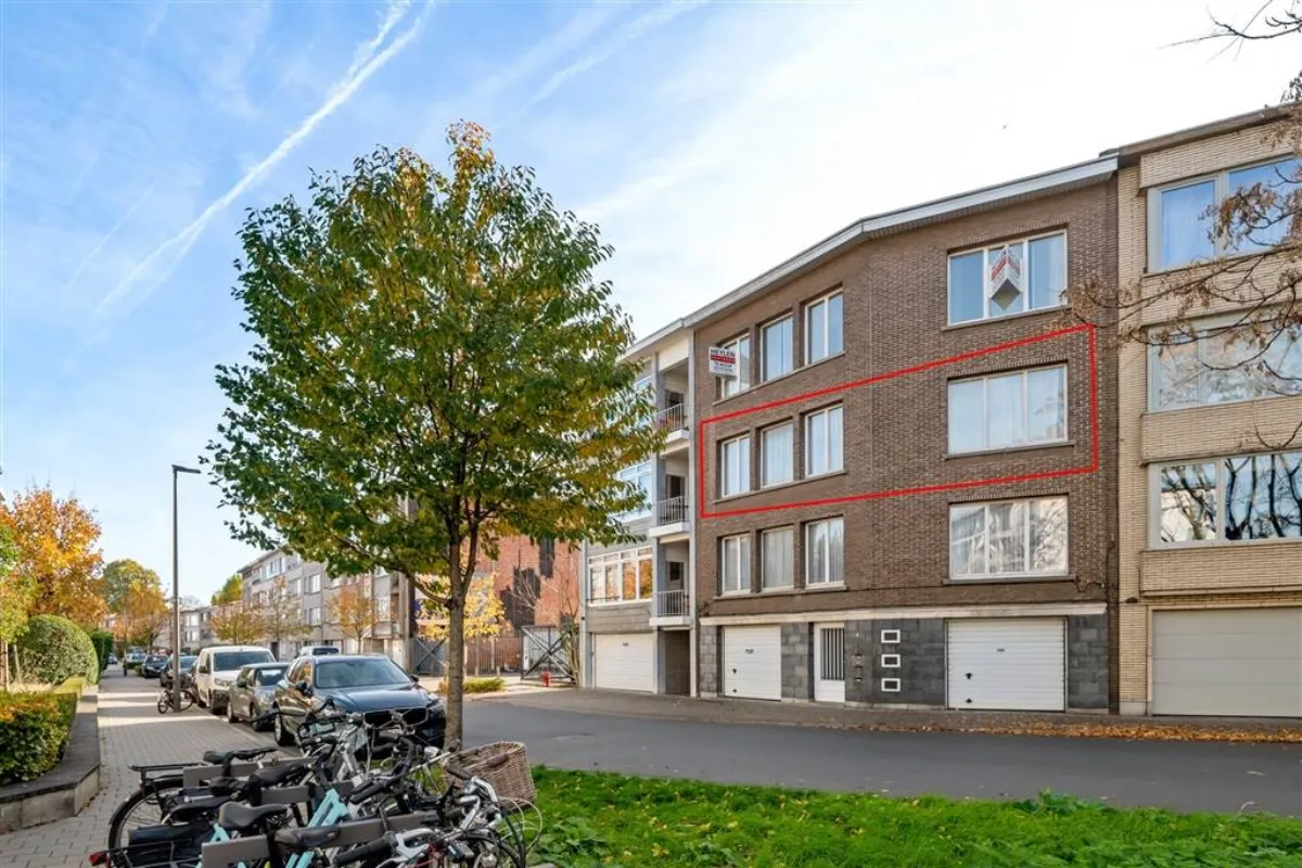 Appartement te  koop in Deurne 2100 195000.00€ 2 slaapkamers 82.00m² - Zoekertje 623360