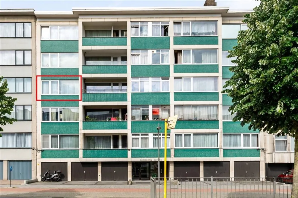 Appartement te  koop in Deurne 2100 215000.00€ 3 slaapkamers 100.00m² - Zoekertje 624341