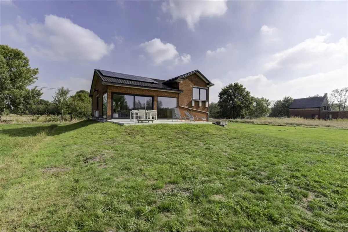 Huis te  koop in Ramsel 2230 499000.00€ 2 slaapkamers 142.00m² - Zoekertje 623829