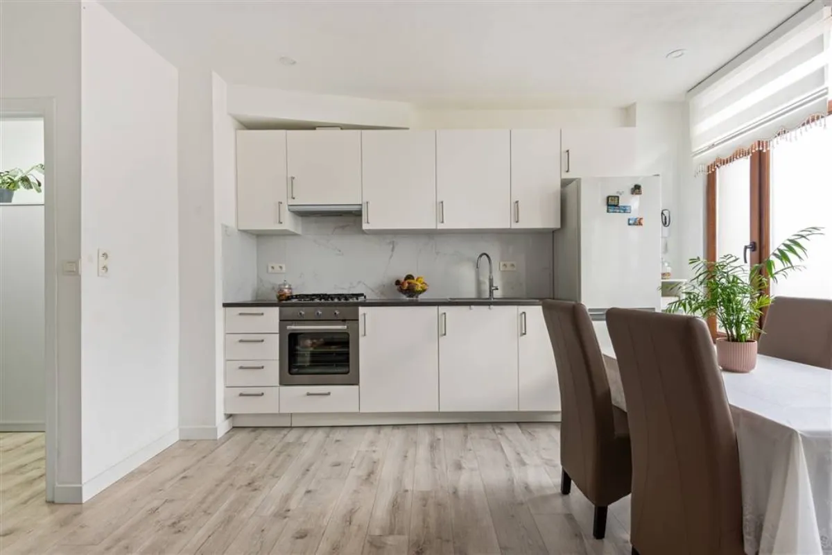 Appartement te  koop in Wilrijk 2610 189000.00€ 2 slaapkamers 80.00m² - Zoekertje 625317