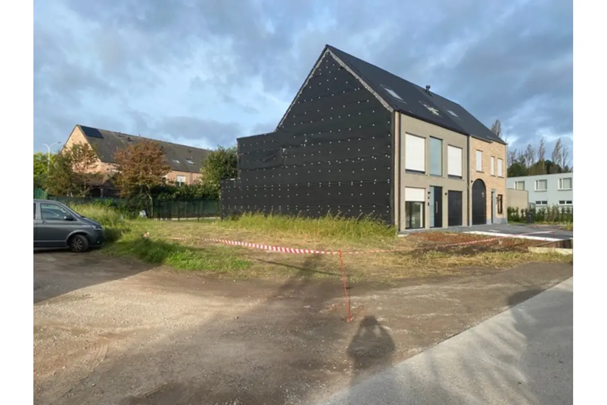 Bouwgrond te  koop in Lier 2500 193000.00€  slaapkamers m² - Zoekertje 624818