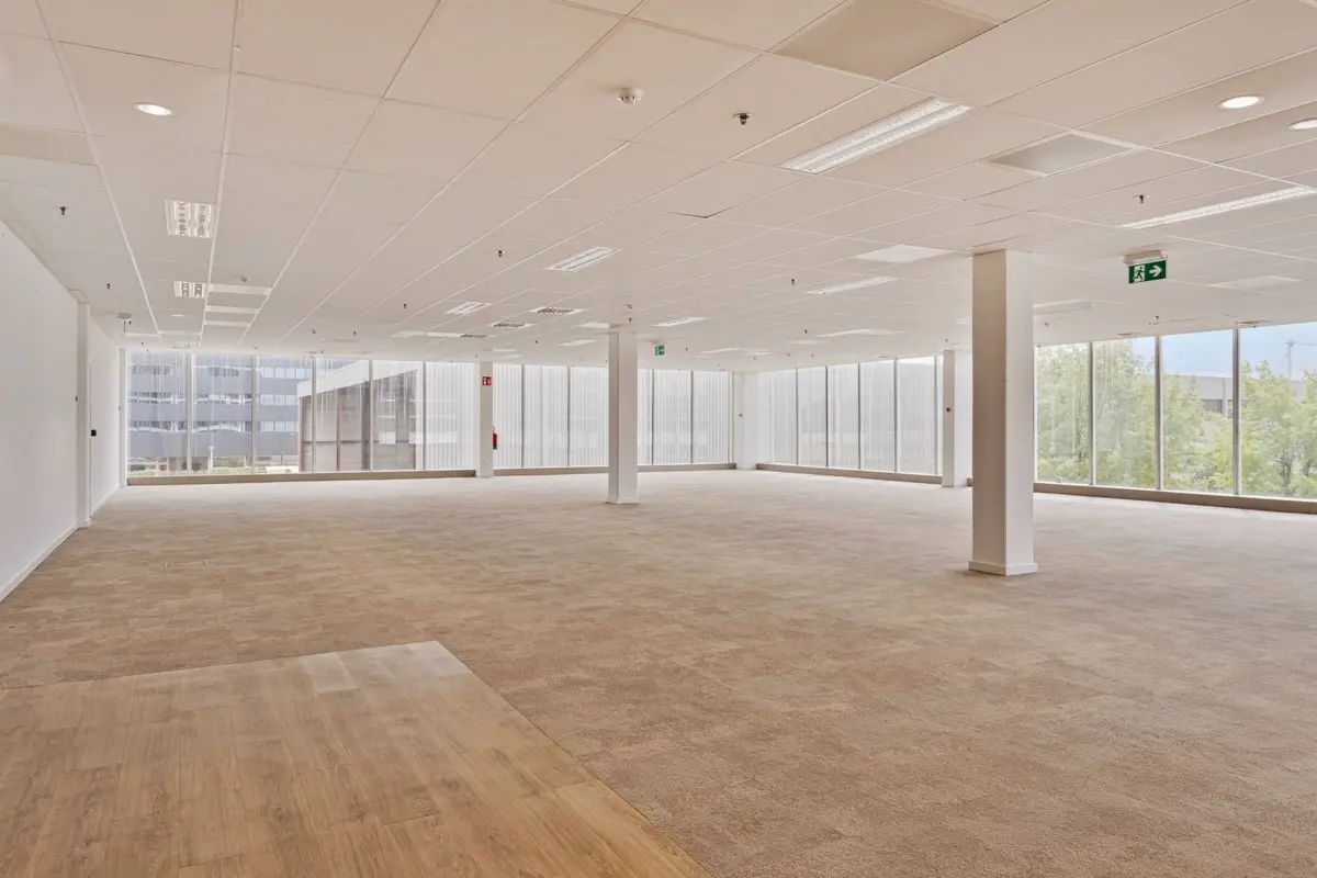 Handelszaak te  huur in Antwerpen 2030 2299.00€  slaapkamers 842.00m² - Zoekertje 625136