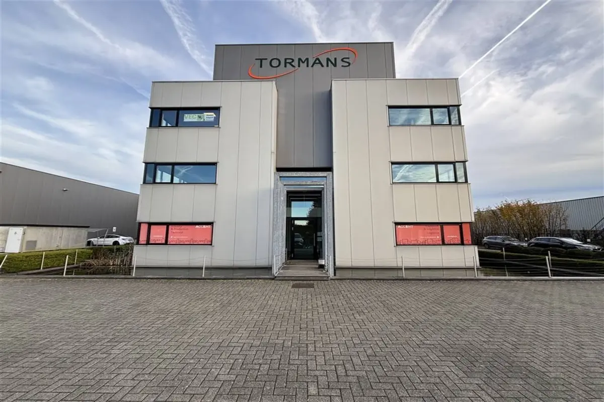 Handelszaak te  huur in Geel 2440 1990.00€  slaapkamers 170.59m² - Zoekertje 624859