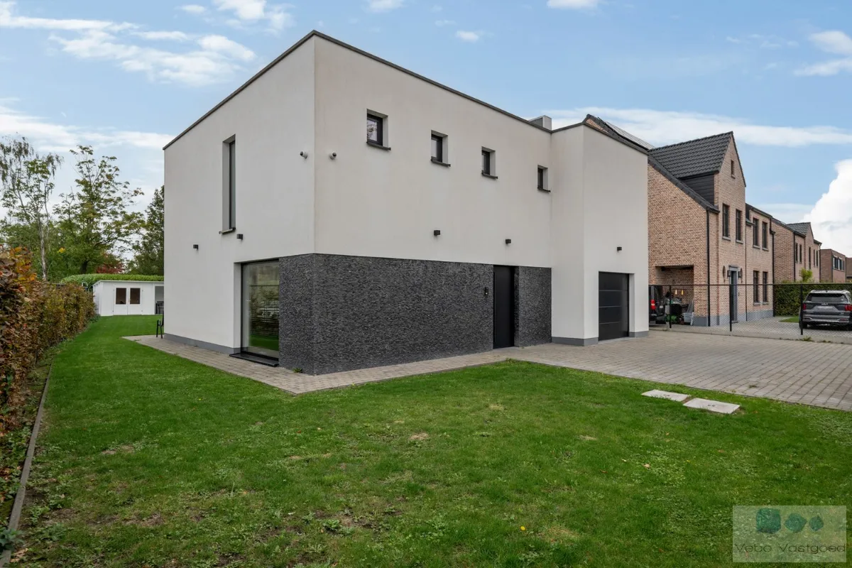 Huis te  koop in Lier 2500 925000.00€ 3 slaapkamers 220.00m² - Zoekertje 625971