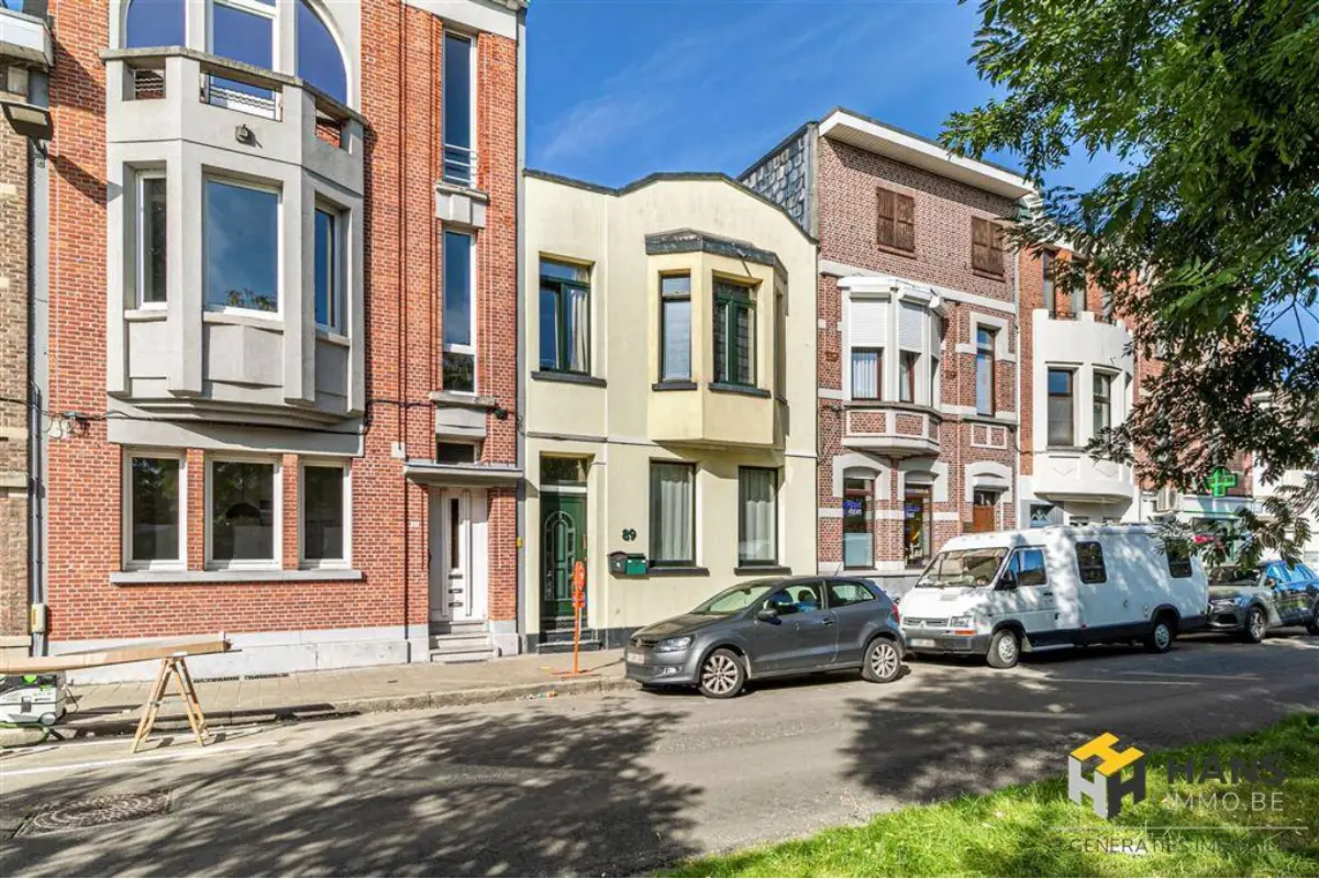 Huis te  koop in Deurne 2100 349000.00€ 3 slaapkamers 125.00m² - Zoekertje 628106