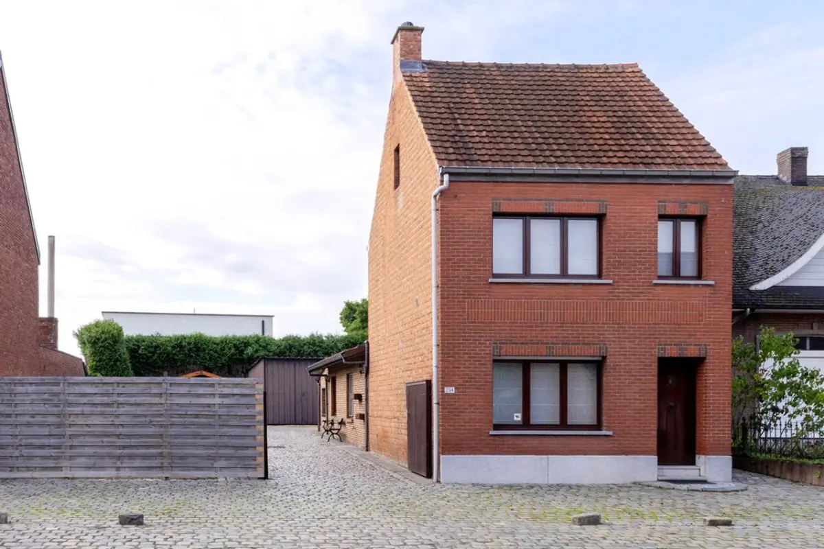 Huis te  koop in Hulshout 2235 319000.00€ 2 slaapkamers 168.00m² - Zoekertje 629178