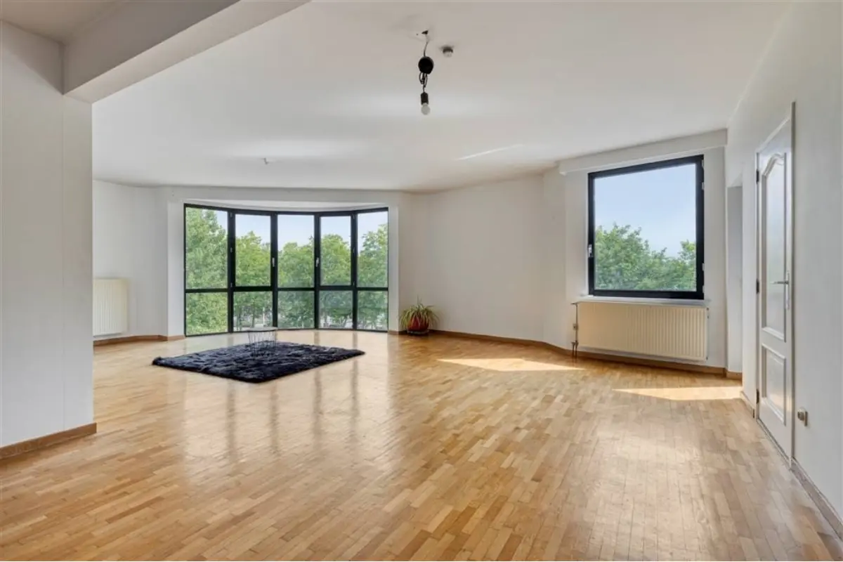 Appartement te  koop in Berchem 2600 425000.00€ 3 slaapkamers 143.00m² - Zoekertje 629384