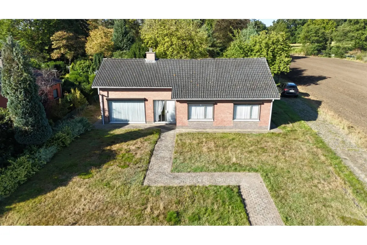 Huis te  koop in Olmen 2491 299000.00€ 3 slaapkamers 165.00m² - Zoekertje 630481