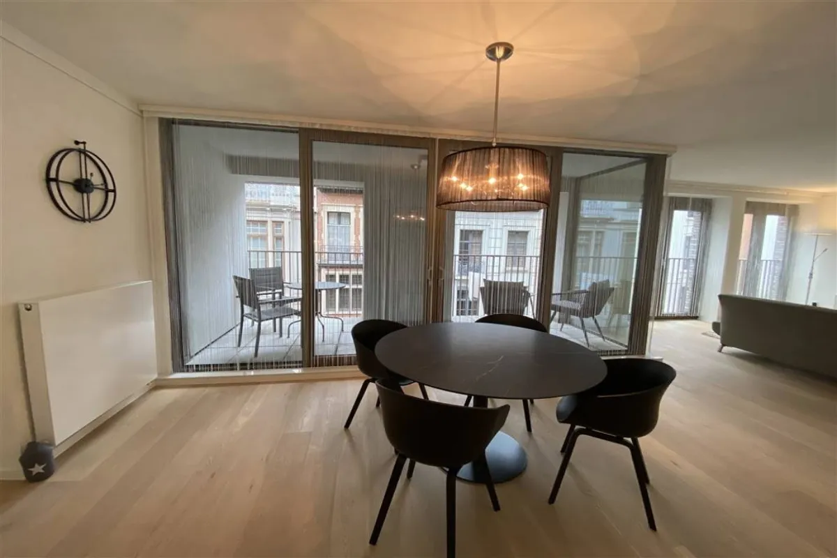 Appartement te  huur in Antwerpen 2018 1500.00€ 2 slaapkamers 100.00m² - Zoekertje 631536