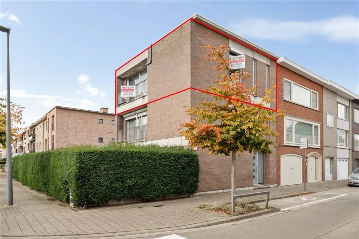 Appartement te  koop in Deurne 2100 189900.00€ 1 slaapkamers 57.00m² - Zoekertje 630247