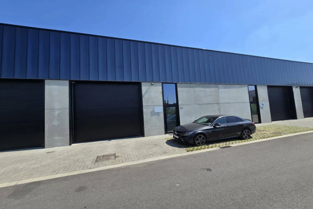 Handelszaak te  huur in Bornem 2880 1300.00€  slaapkamers 182.00m² - Zoekertje 630894