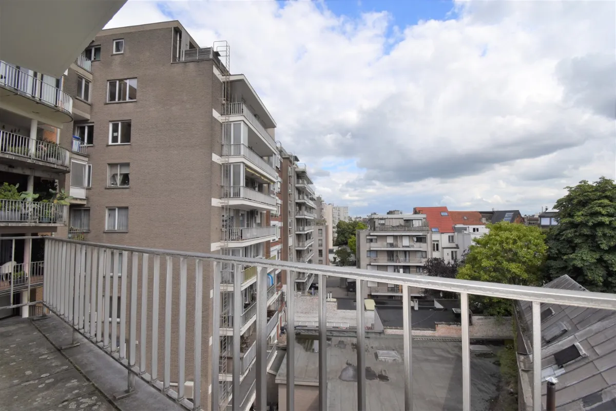 Appartement te  huur in Antwerpen 2018 1350.00€ 2 slaapkamers 105.00m² - Zoekertje 630713