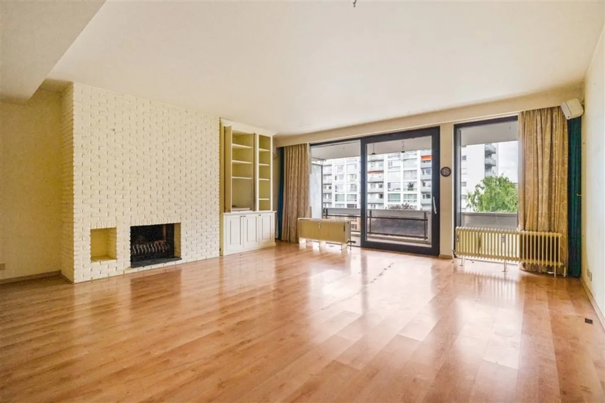 Appartement te  koop in Wilrijk 2610 295000.00€ 2 slaapkamers 120.00m² - Zoekertje 631247