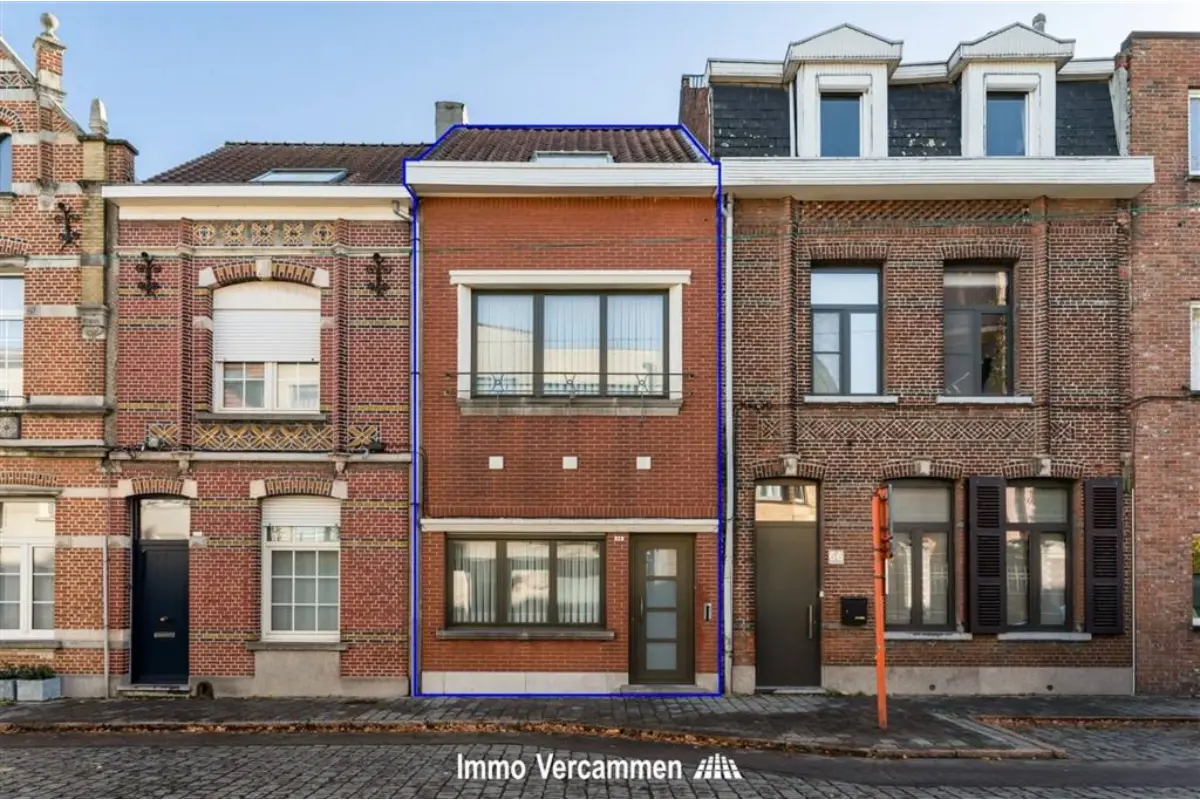 Huis te  koop in Duffel 2570 319000.00€ 6 slaapkamers 187.00m² - Zoekertje 632317