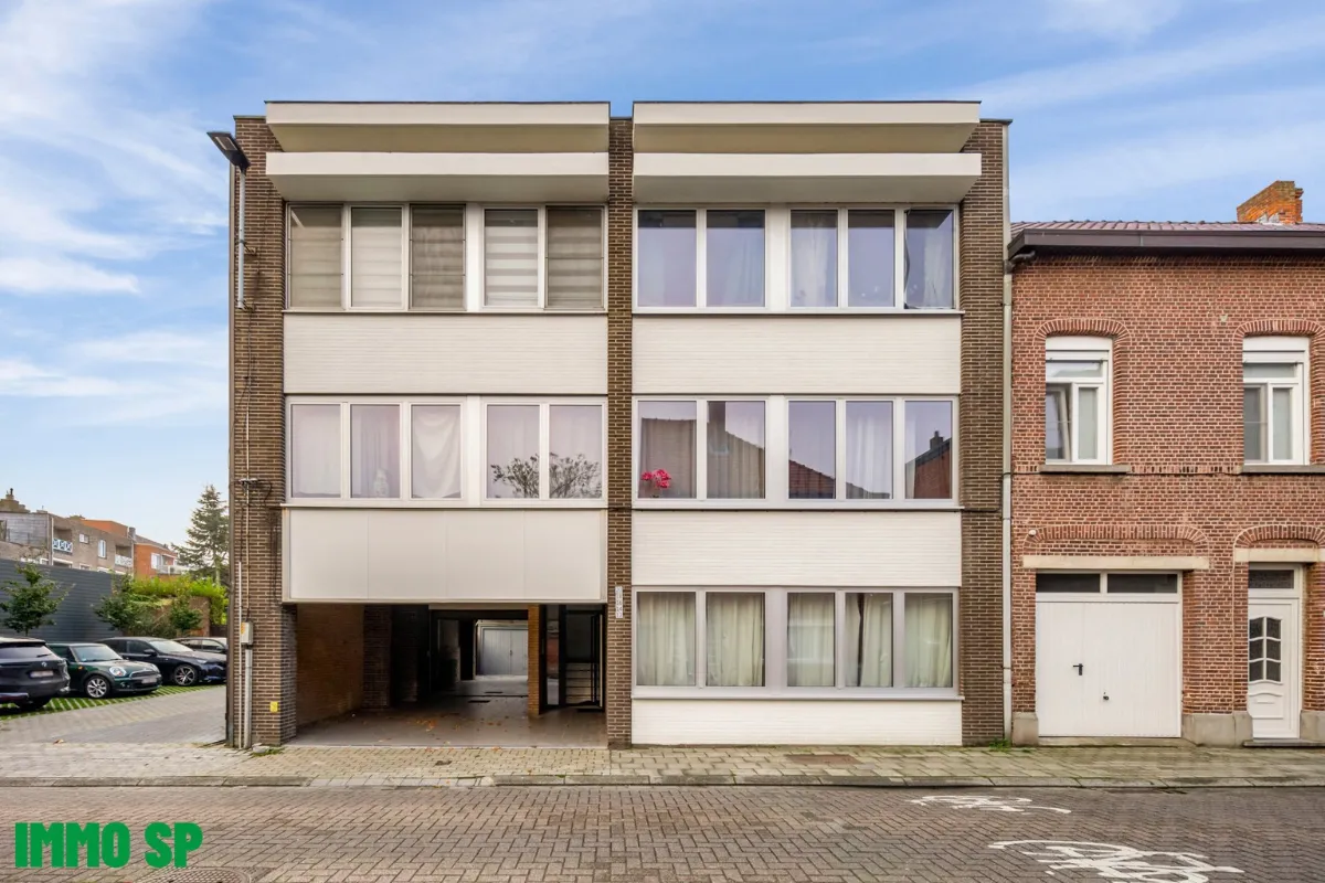Appartement te  koop in Geel 2440 174900.00€ 2 slaapkamers 75.00m² - Zoekertje 632350