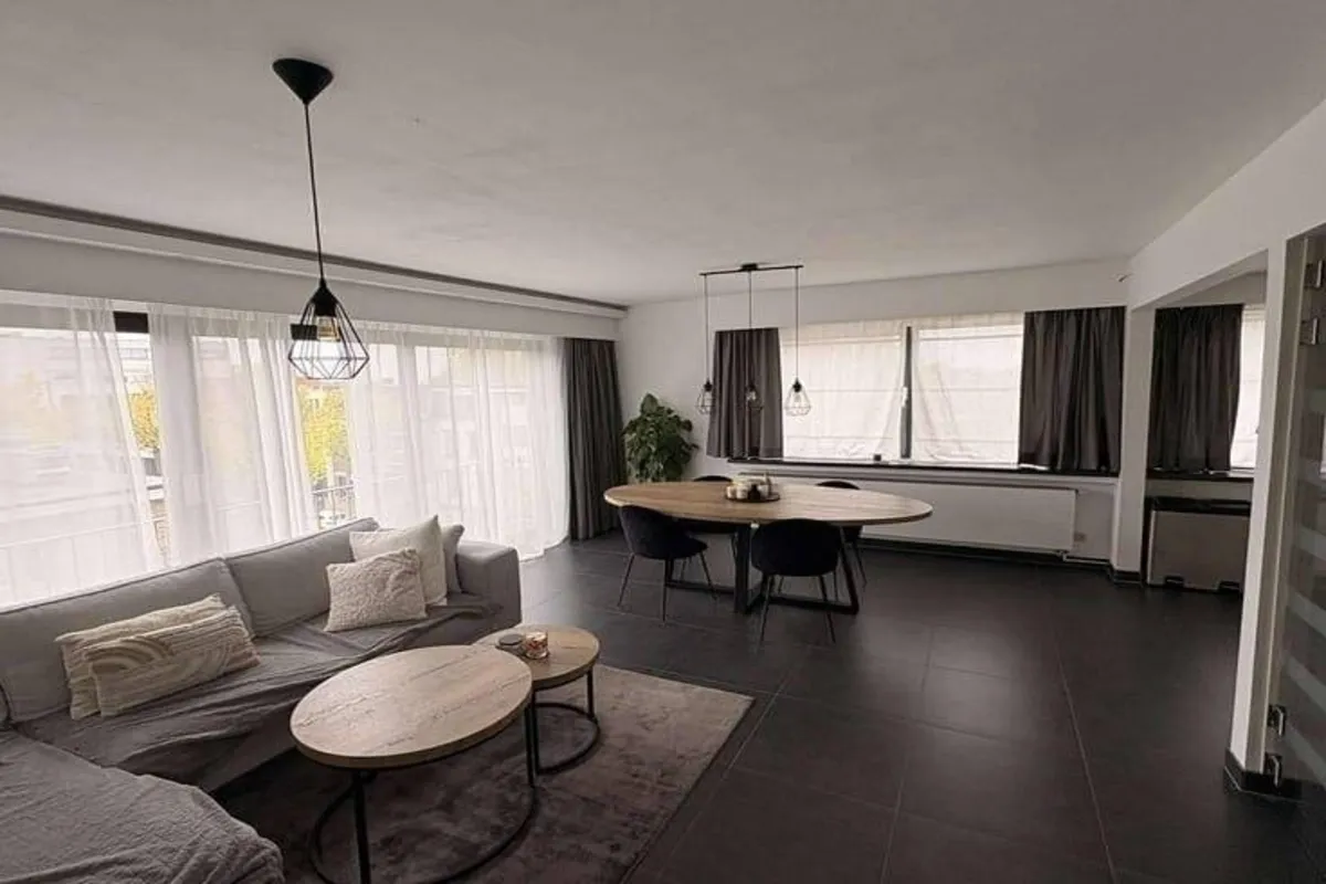 Appartement te  koop in Wilrijk 2610 345000.00€ 3 slaapkamers 110.00m² - Zoekertje 632630