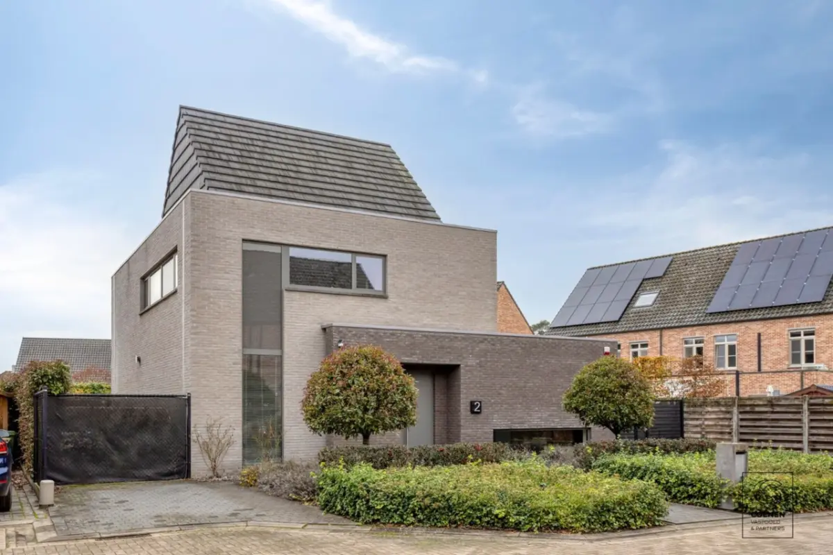 Huis te  koop in Grobbendonk 2280 689000.00€ 4 slaapkamers 256.00m² - Zoekertje 633222
