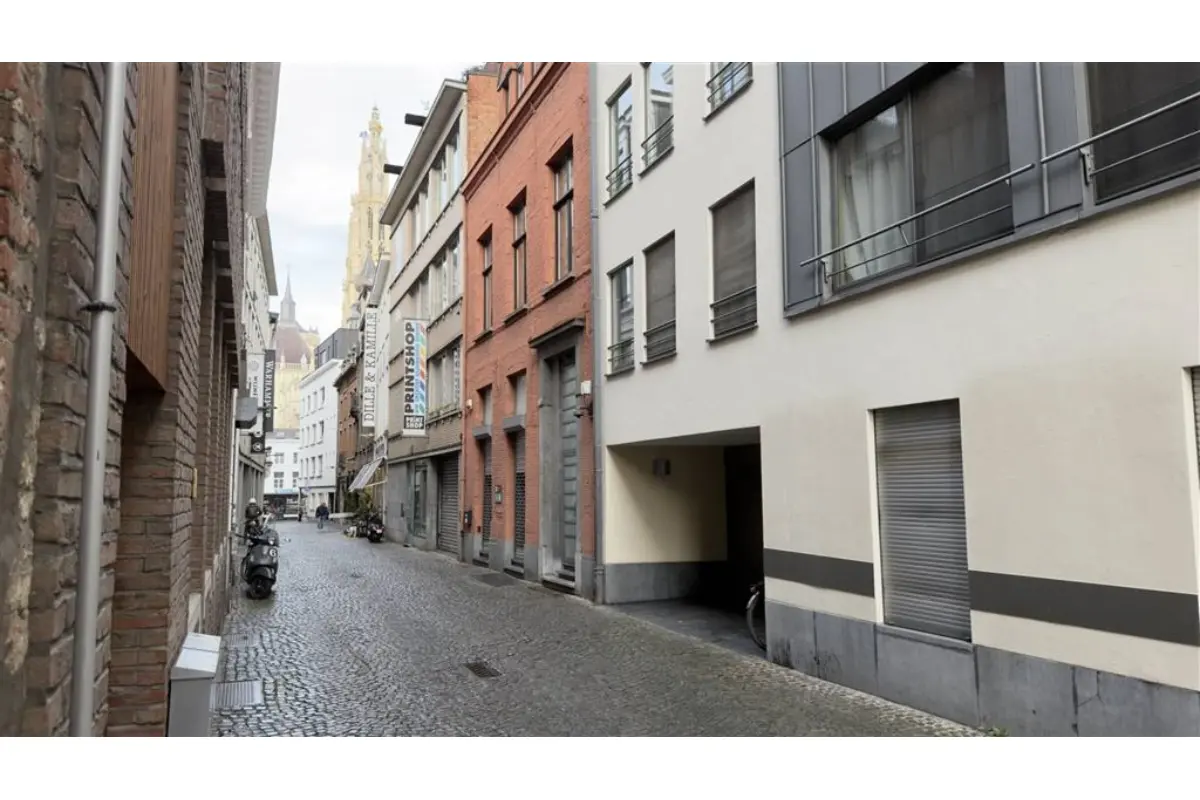 Parking & garage te  koop in Antwerpen 2000 49000.00€  slaapkamers m² - Zoekertje 633346