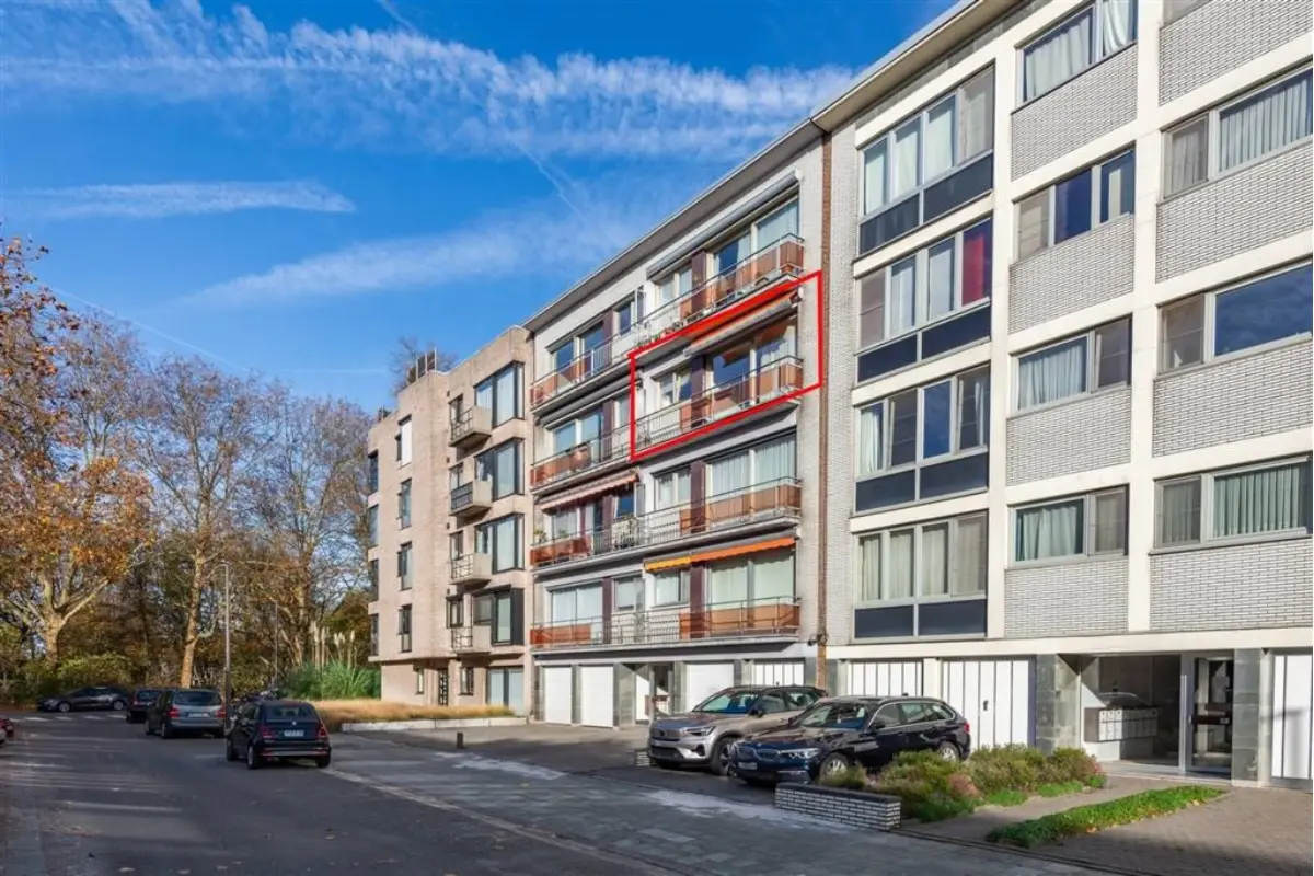Appartement te  koop in Wilrijk 2610 220000.00€ 2 slaapkamers 94.00m² - Zoekertje 633736