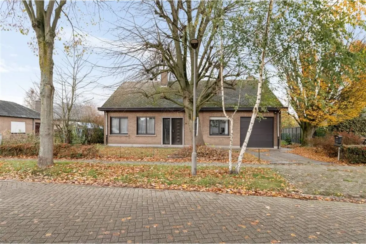Huis te  koop in Burcht 2070 495000.00€ 4 slaapkamers 272.00m² - Zoekertje 633645