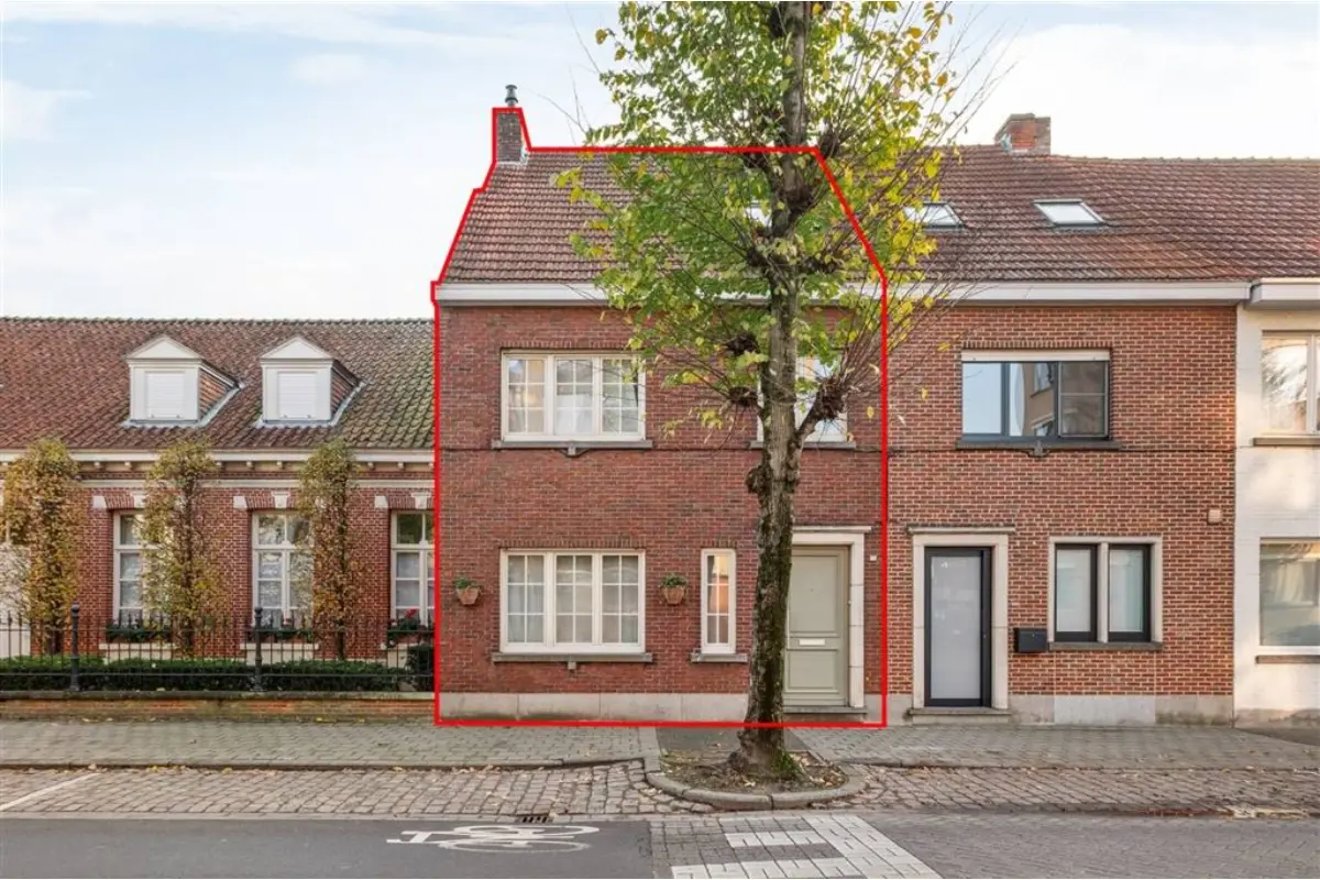 Huis te  koop in Turnhout 2300 445000.00€ 4 slaapkamers 206.00m² - Zoekertje 634603