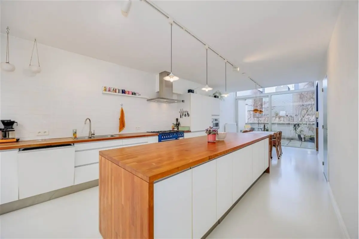 Appartement te  koop in Antwerpen 2060 425000.00€ 3 slaapkamers 183.00m² - Zoekertje 634212