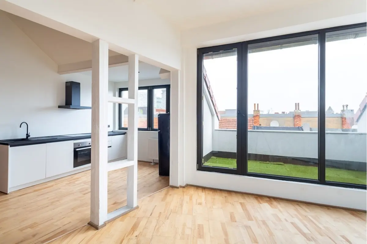 Appartement te  koop in Antwerpen 2060 225000.00€ 1 slaapkamers 67.00m² - Zoekertje 635372