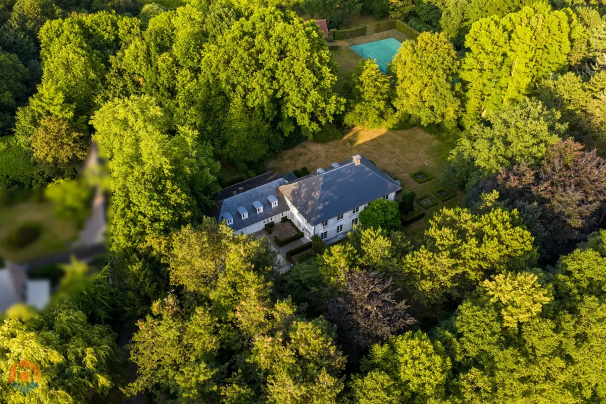 Huis te  koop in Lier 2500 0.00€ 5 slaapkamers 647.00m² - Zoekertje 635044