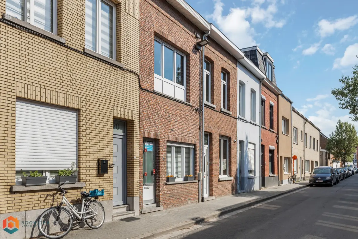 Huis te  koop in Mechelen 2800 300000.00€ 3 slaapkamers 120.00m² - Zoekertje 635053