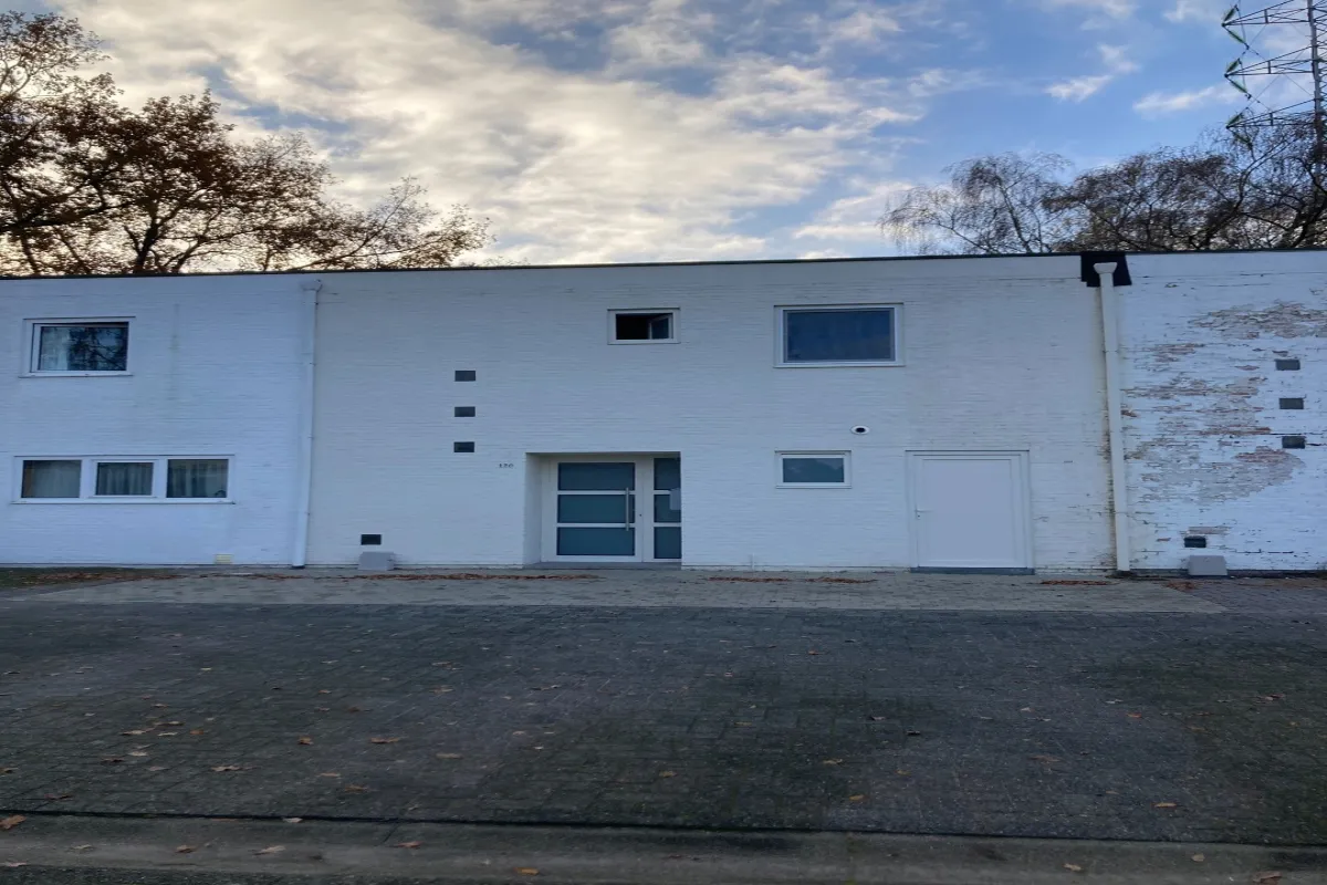 Huis te  huur in Mol 2400 925.00€ 3 slaapkamers m² - Zoekertje 636523