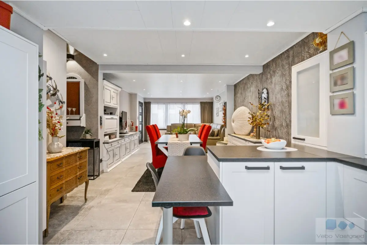 Huis te  koop in Hallaar 2220 345000.00€ 2 slaapkamers 115.00m² - Zoekertje 635893