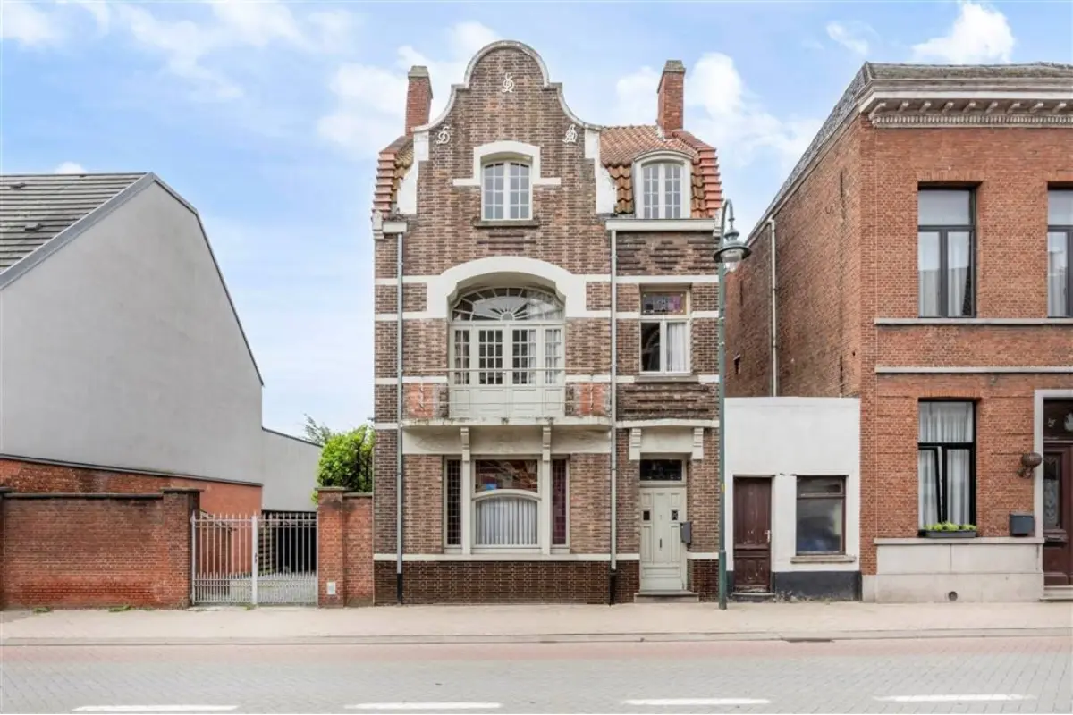 Huis te  koop in Balen 2490 239000.00€ 5 slaapkamers 210.00m² - Zoekertje 636357