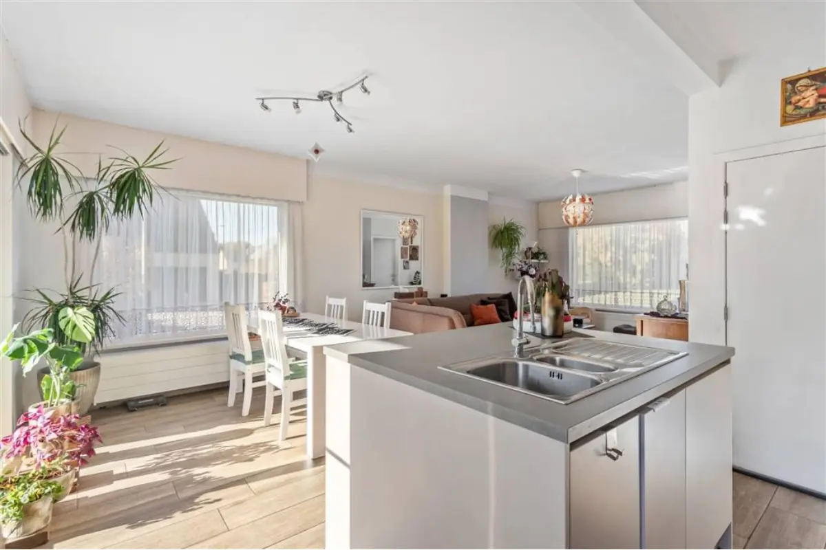 Huis te  koop in Balen 2490 325000.00€ 2 slaapkamers 180.00m² - Zoekertje 636454