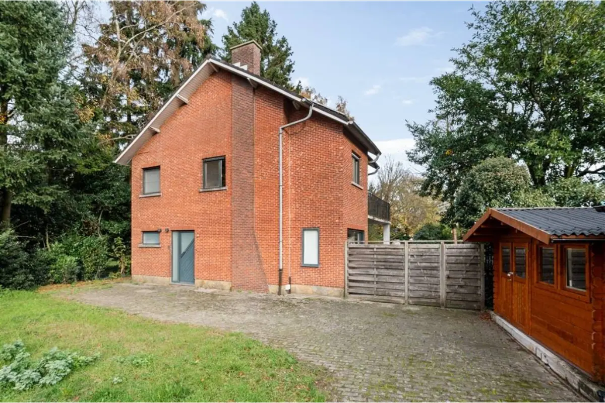 Huis te  koop in Turnhout 2300 429000.00€ 3 slaapkamers 200.00m² - Zoekertje 637316