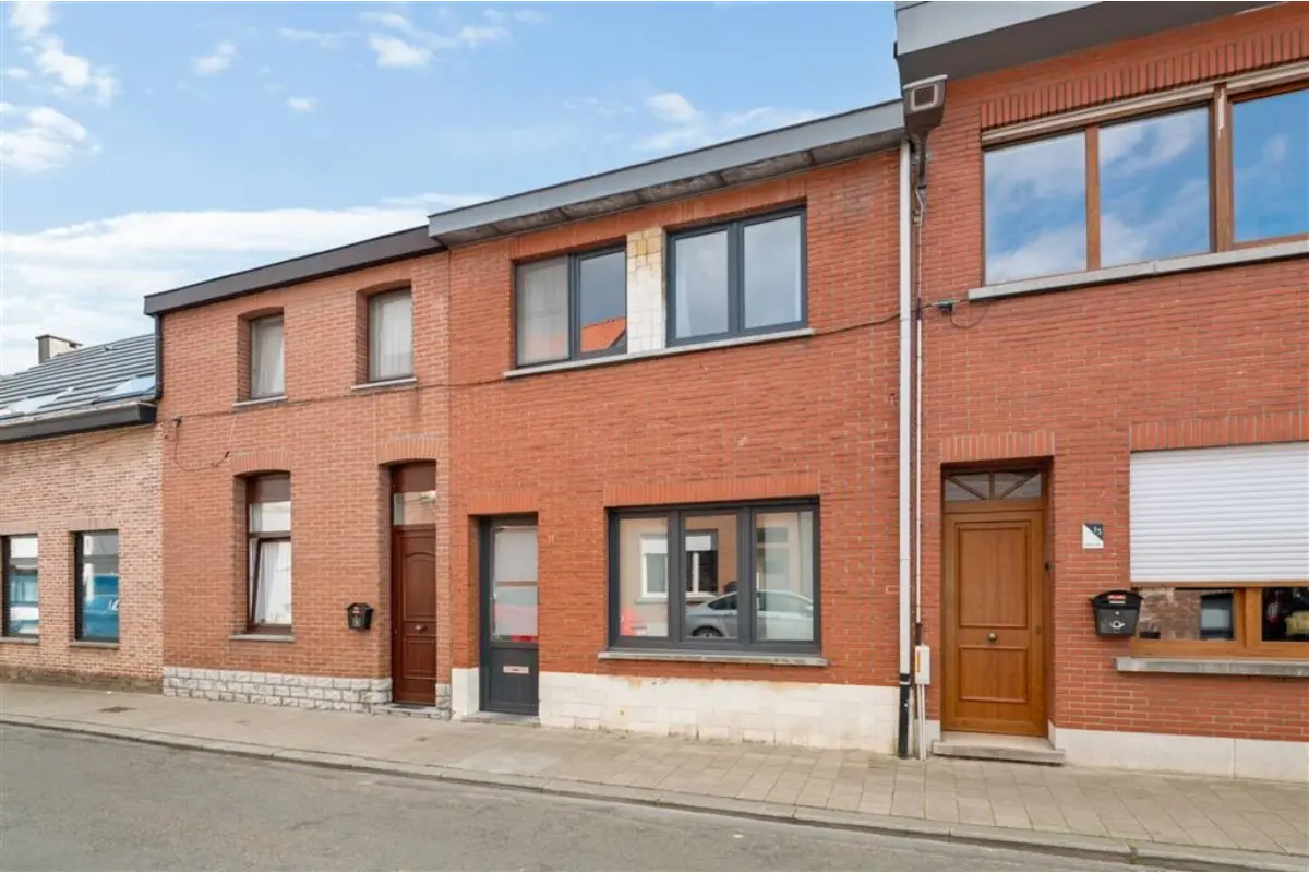 Huis te  koop in Ekeren 2180 289000.00€ 2 slaapkamers 110.00m² - Zoekertje 636761