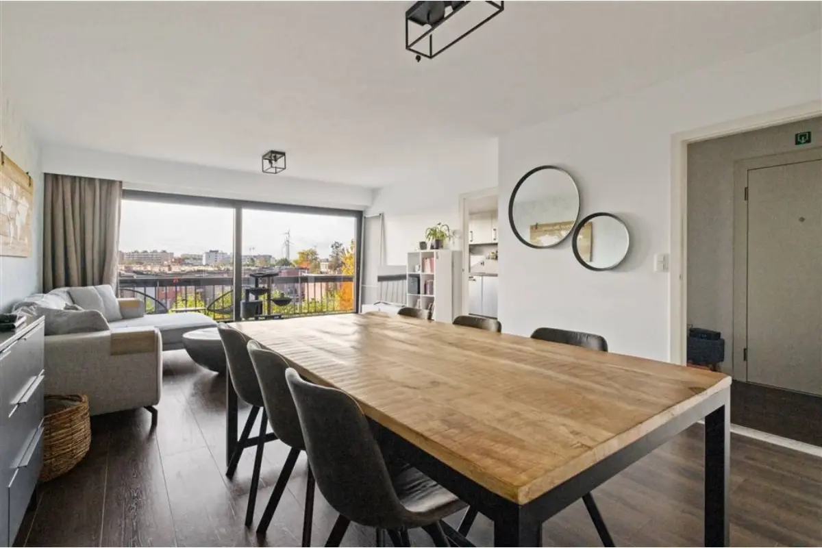 Appartement te  koop in Merksem 2170 249000.00€ 2 slaapkamers 99.00m² - Zoekertje 637415