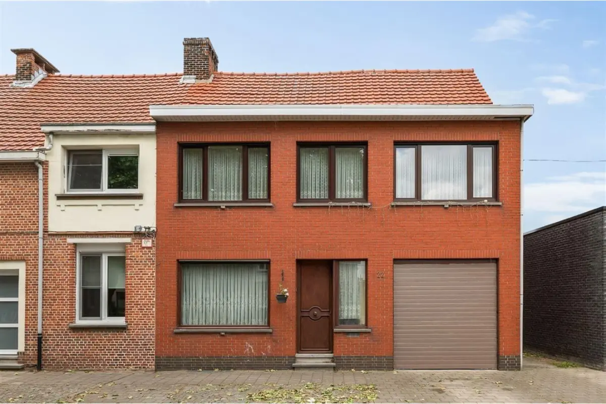 Huis te  koop in Merksem 2170 399000.00€ 3 slaapkamers m² - Zoekertje 637109