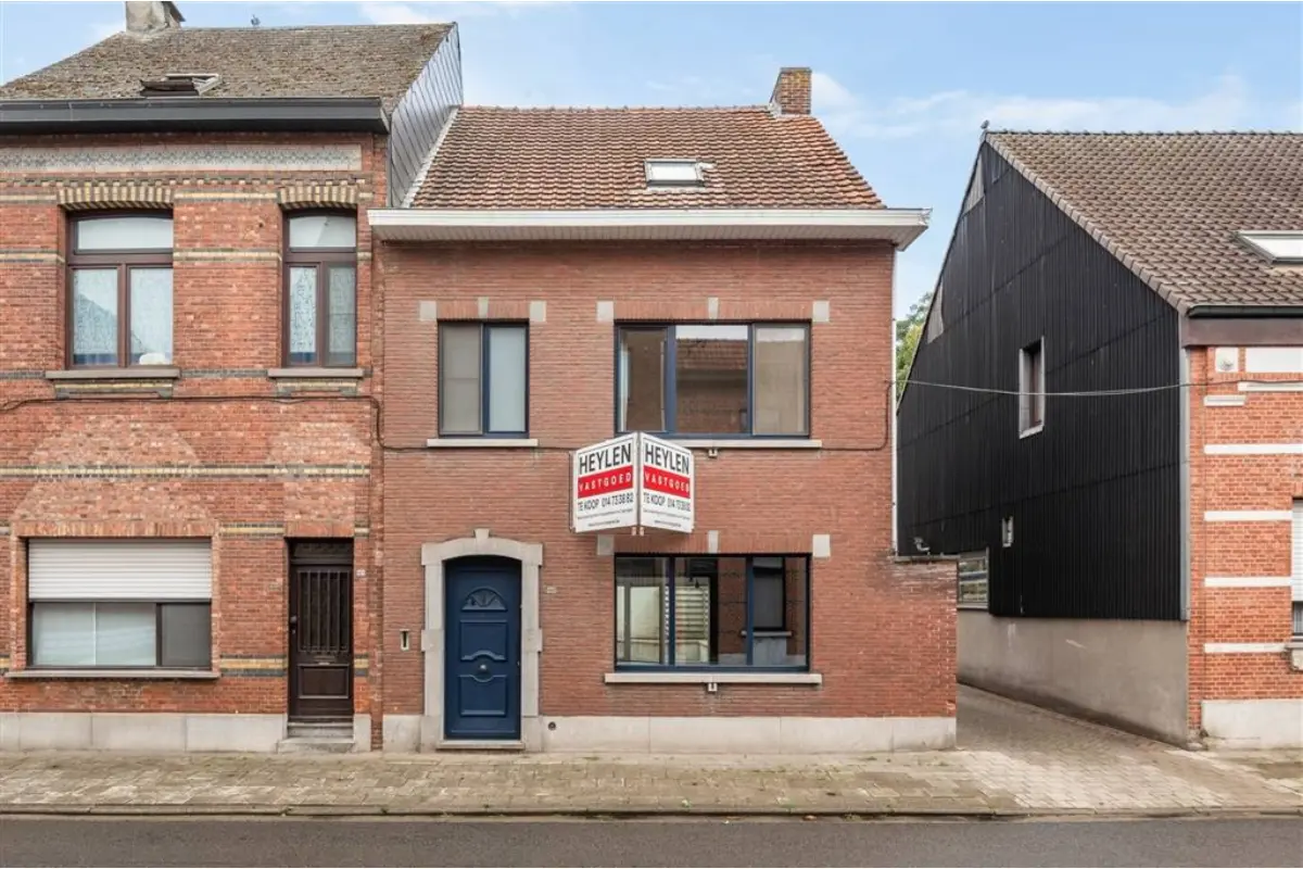Huis te  koop in Turnhout 2300 325000.00€ 3 slaapkamers 205.00m² - Zoekertje 637335