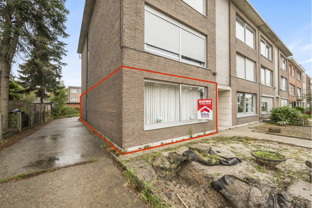 Appartement te  koop in Zwijndrecht 2070 225000.00€ 2 slaapkamers 81.00m² - Zoekertje 639033