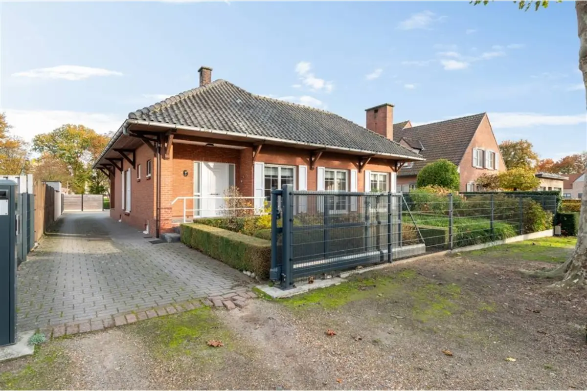 Huis te  koop in Stabroek 2940 549000.00€ 3 slaapkamers 142.00m² - Zoekertje 638275