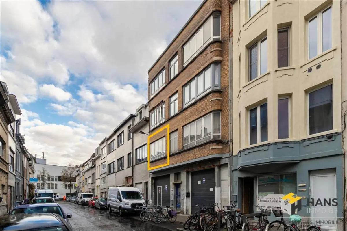 Appartement te  koop in Antwerpen 2060 139000.00€ 1 slaapkamers 88.00m² - Zoekertje 638913