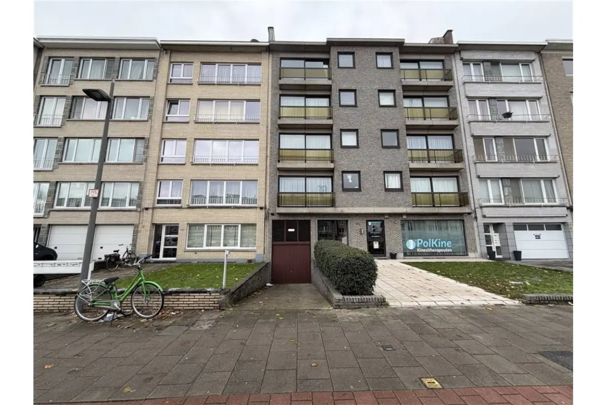 Parking & garage te  huur in Deurne 2100 125.00€  slaapkamers m² - Zoekertje 639290