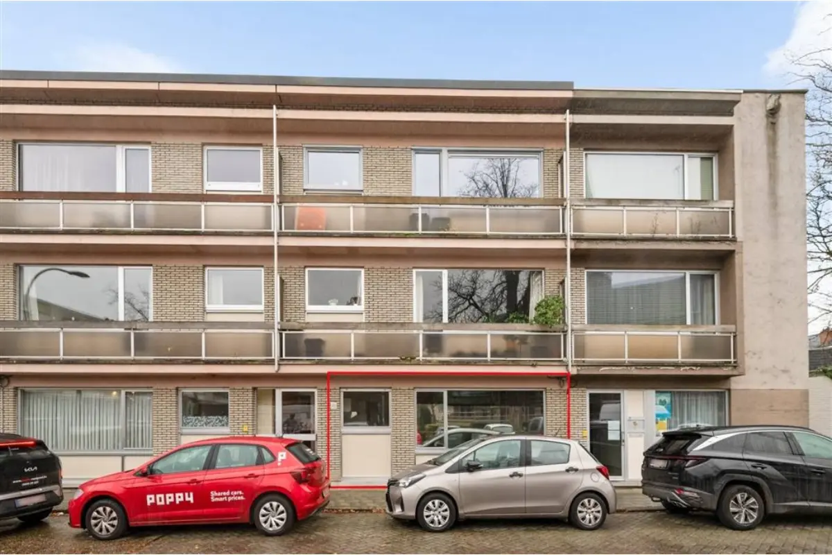 Appartement te  koop in Brasschaat 2930 237000.00€ 2 slaapkamers 94.00m² - Zoekertje 639497