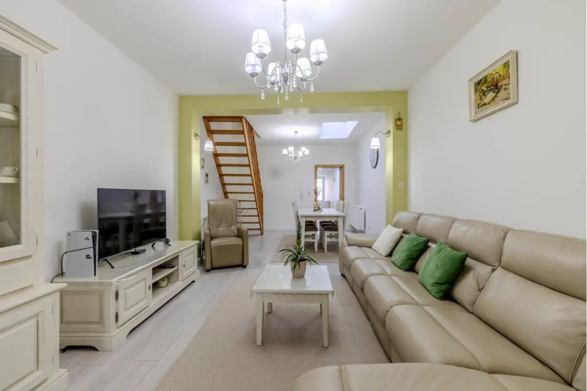 Huis te  koop in Lier 2500 379000.00€ 2 slaapkamers 148.00m² - Zoekertje 639457