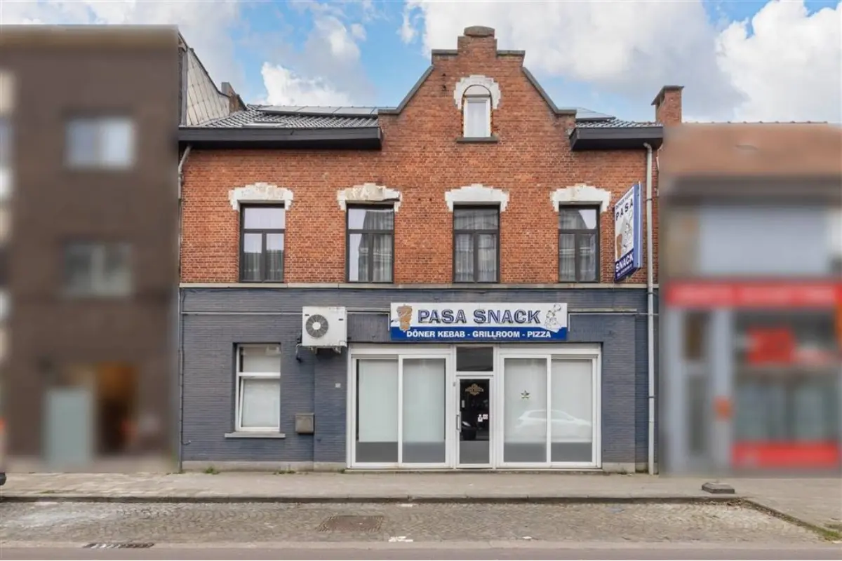 Handelszaak te  koop in Geel 2440 380000.00€ 4 slaapkamers 294.00m² - Zoekertje 640298